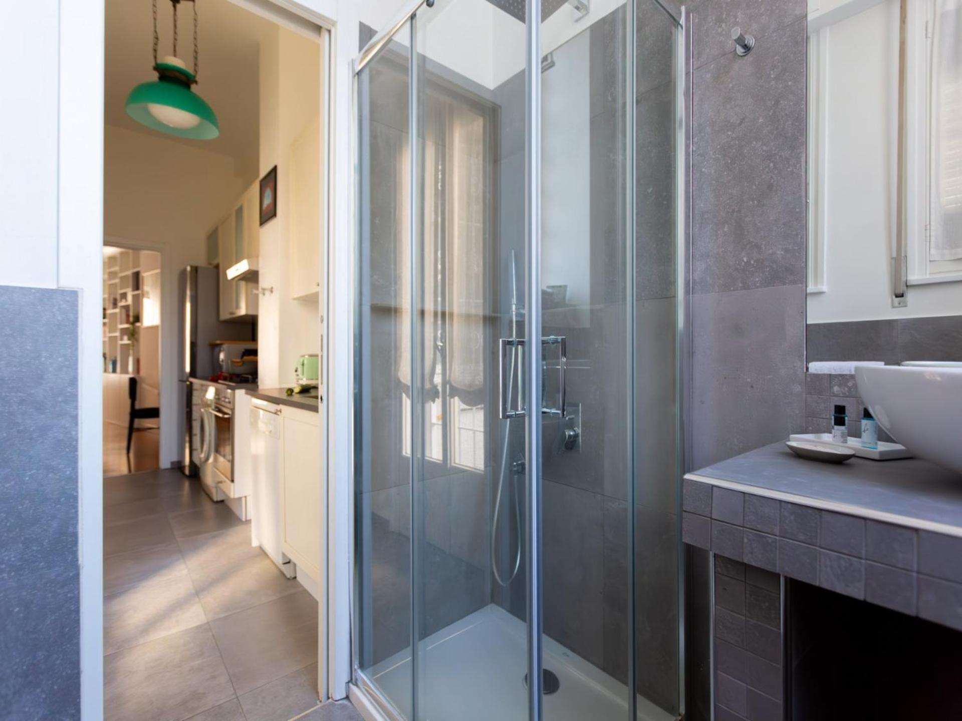The Rent - Spacious Two-bedroom In Crocetta * Mailand
