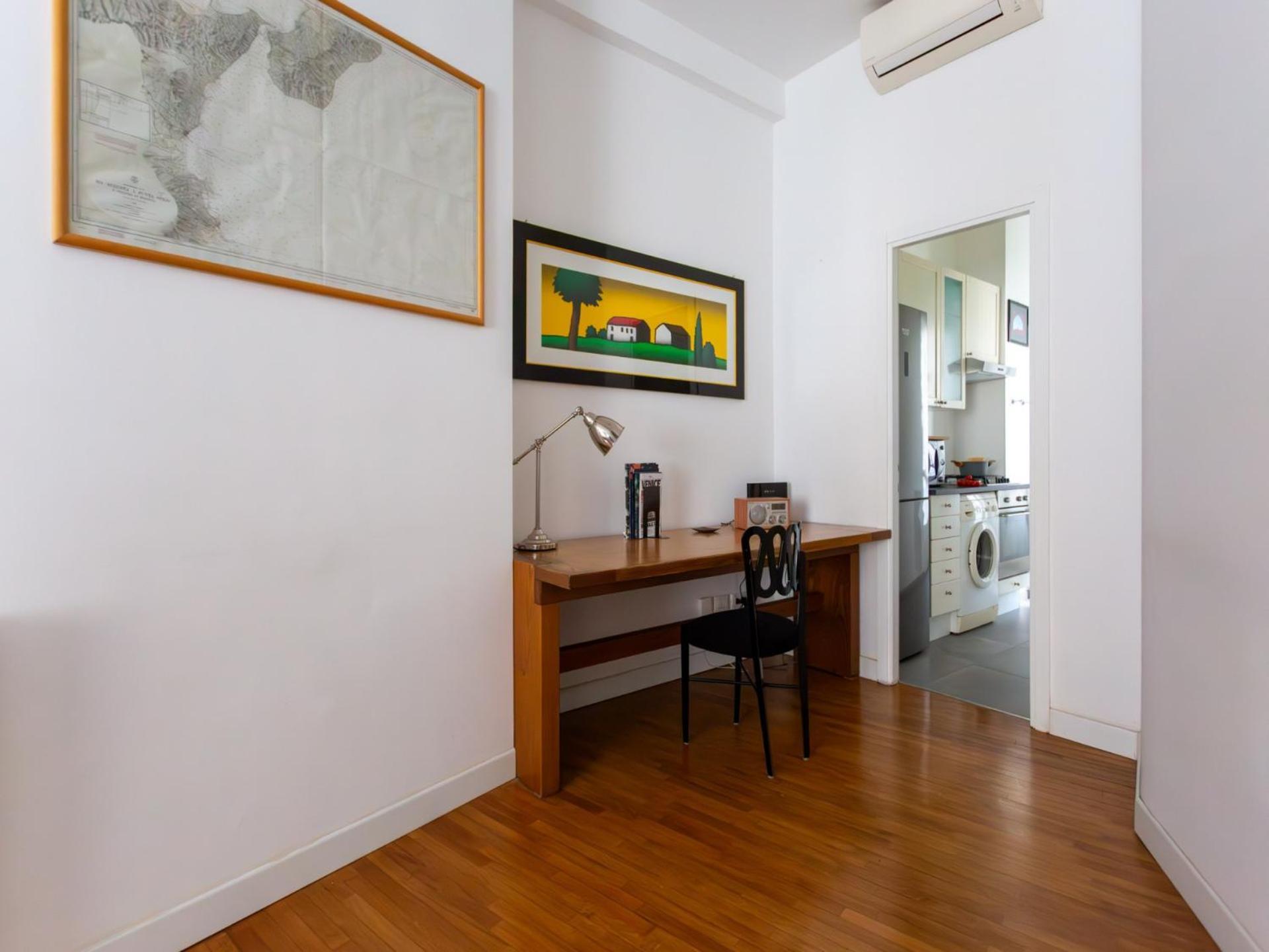 Apartment The Rent - Spacious Two-bedroom In Crocetta *