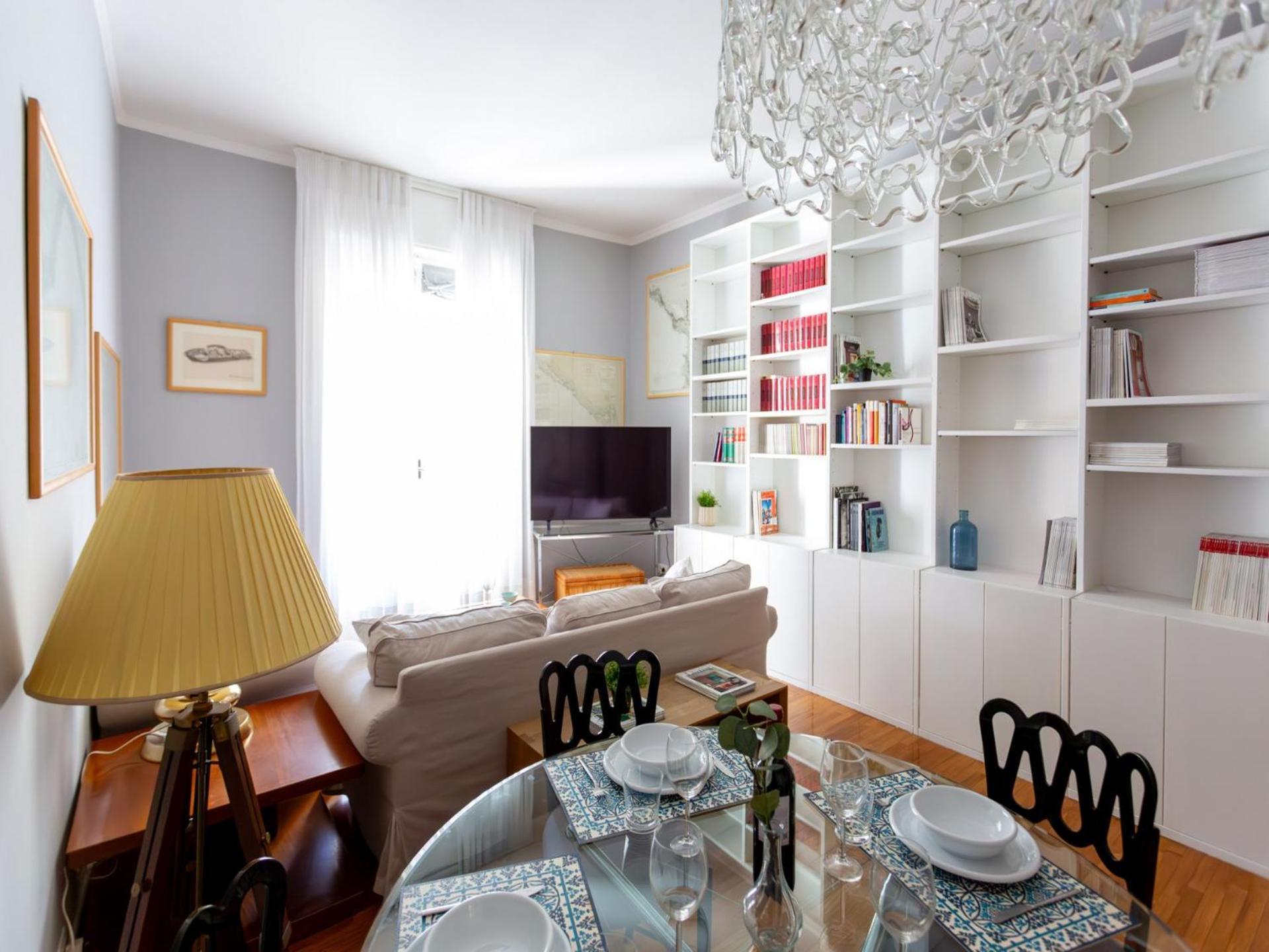 Apartment The Rent - Spacious Two-bedroom In Crocetta *