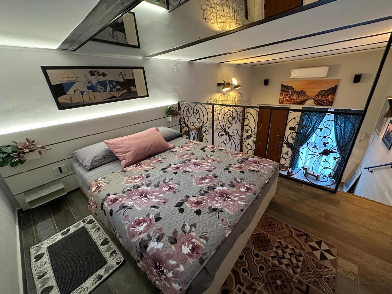 Apartment Due Fiori Loft Niguarda Milan