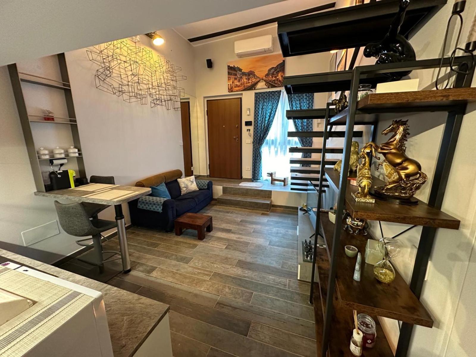 Apartment Due Fiori Loft Niguarda *