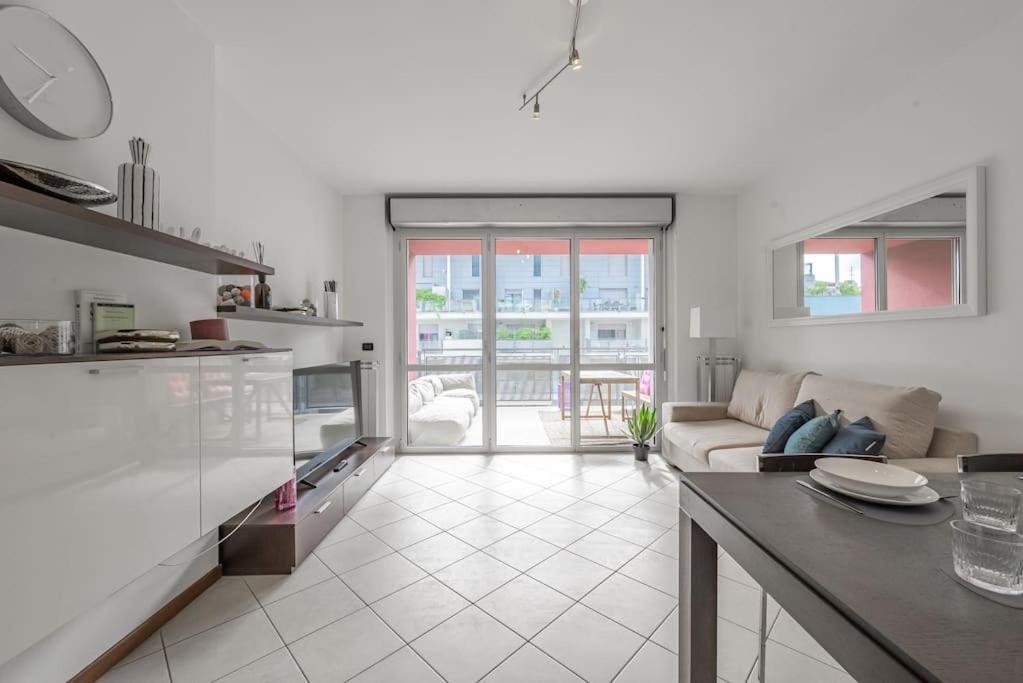 Near Duomo - Free Parking -terrace - Metro - Ac Apartment Mailand
