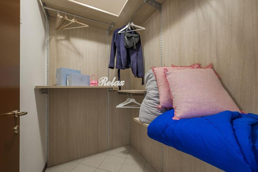 Apartment Near Duomo - Free Parking -terrace - Metro - Ac Mailand