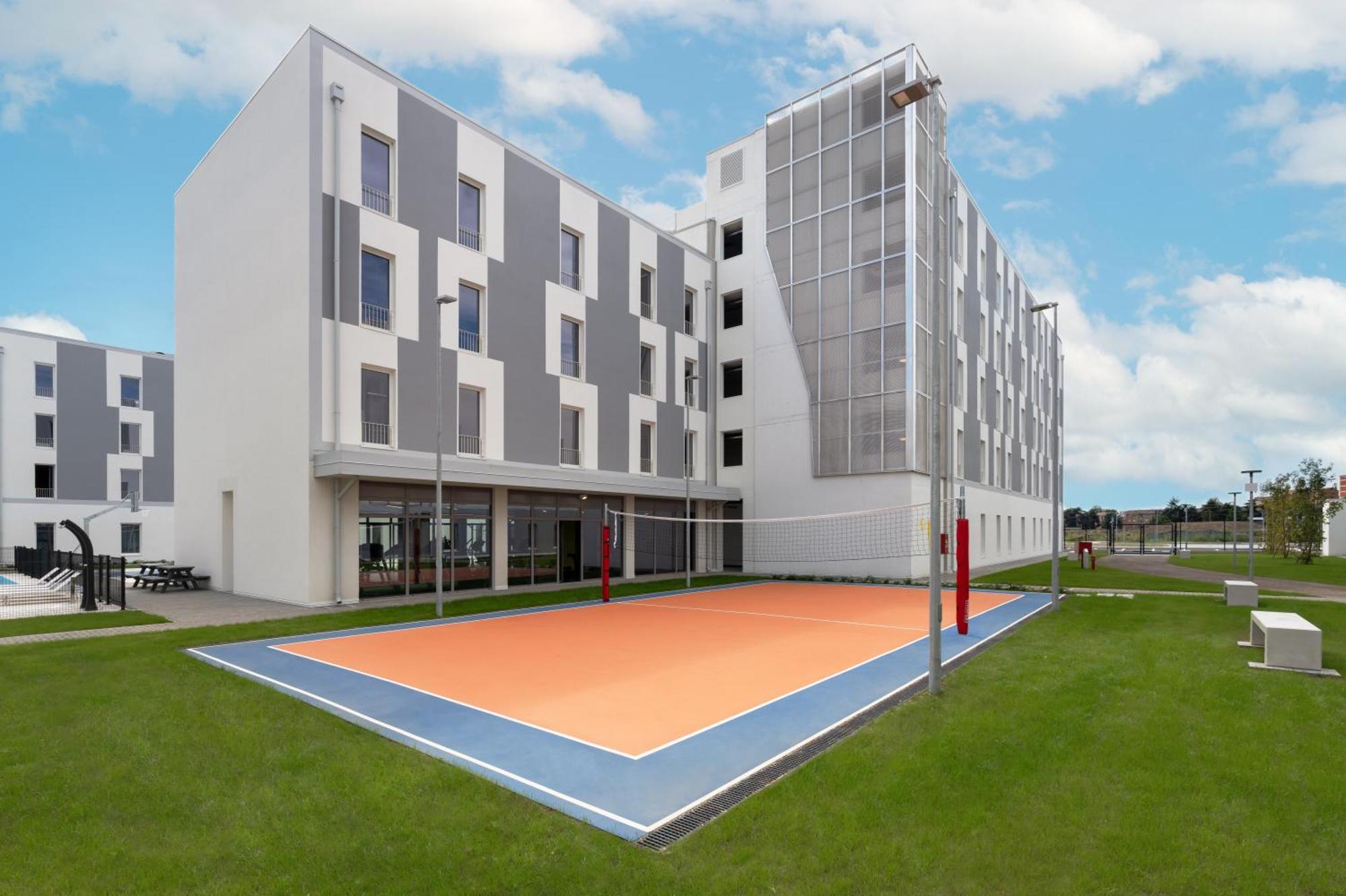 Cx Nom Albergue Milão
