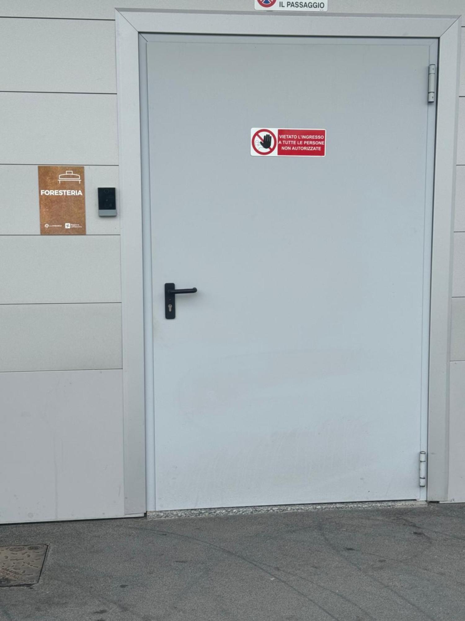 Foresteria Autostazione San Donato Casa de hóspedes