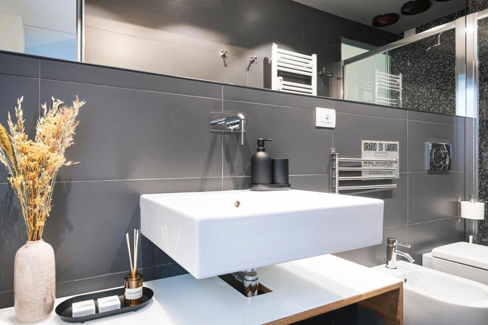 Apartamento Easylife - Confortevole In Bocconi Milão