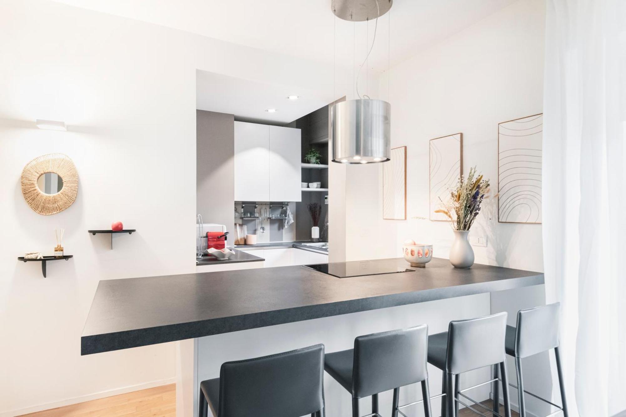 Easylife - Confortevole In Bocconi Apartamento