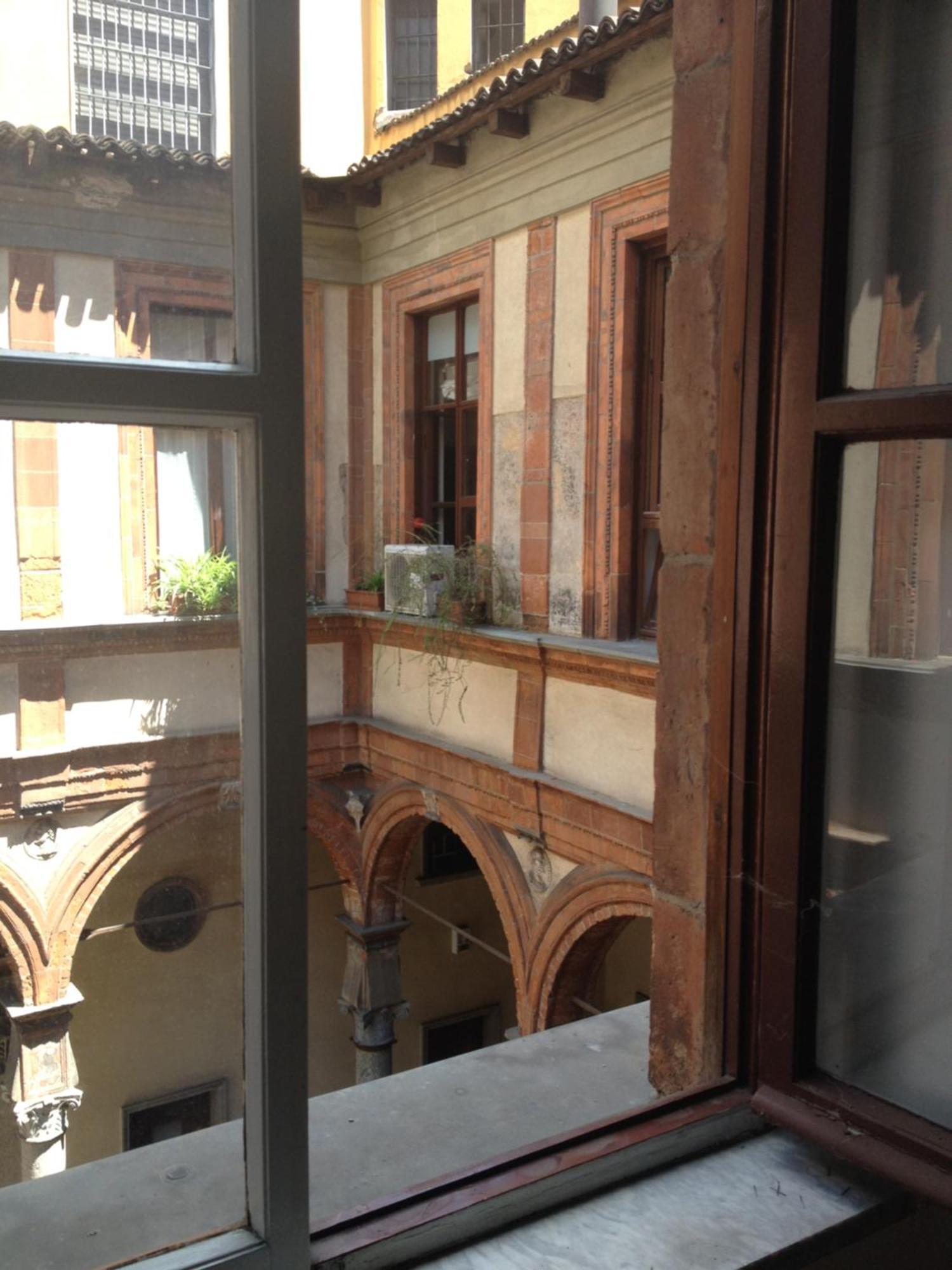 Free 30 Minutes Preemptive Cognitive Disconnect Therapy Price Location Real Duomo Palace Mini Suite * Mailand