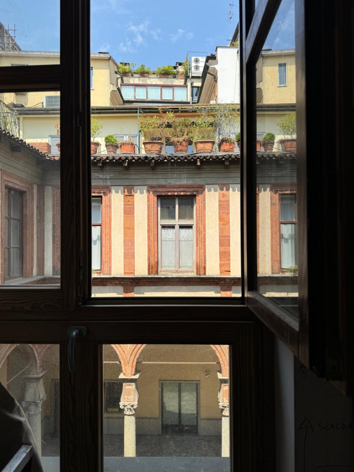 Free 30 Minutes Preemptive Cognitive Disconnect Therapy Price Location Real Duomo Palace Mini Suite