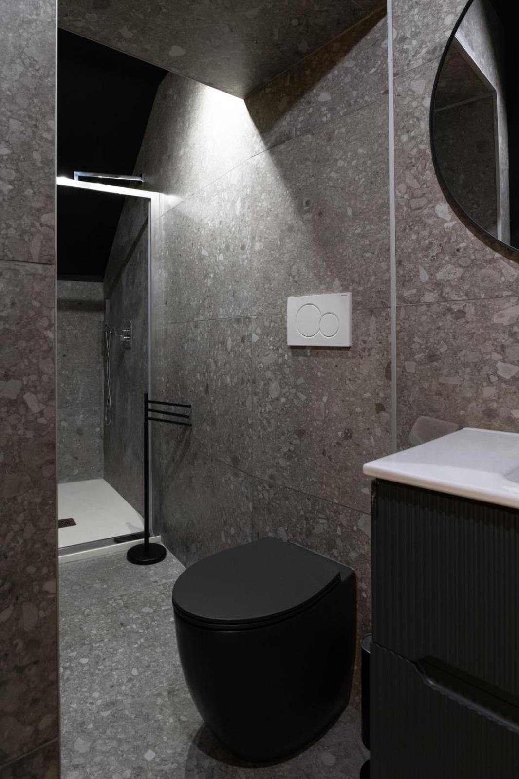 Ortica Street Linate E San Raffaele Apartment *