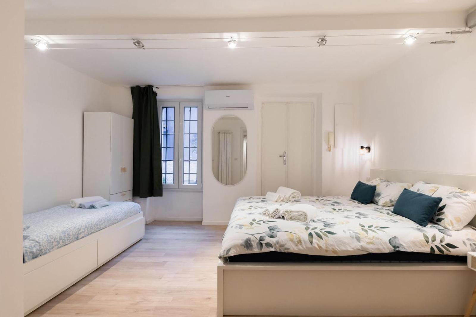 Ortica Street Linate E San Raffaele Apartment *