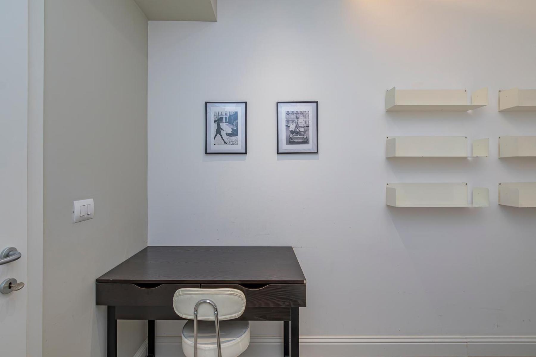 Xenia - Modern Three-room In Moscova Area Mailand