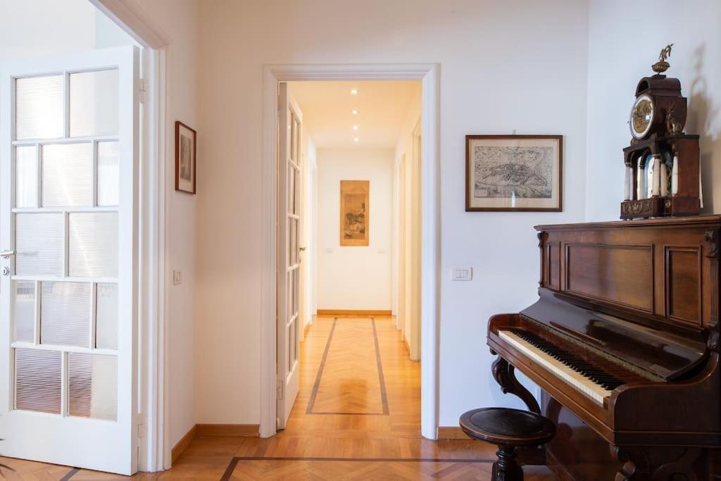 Porta Venezia - Duomo - Elegant Apartamento Milão