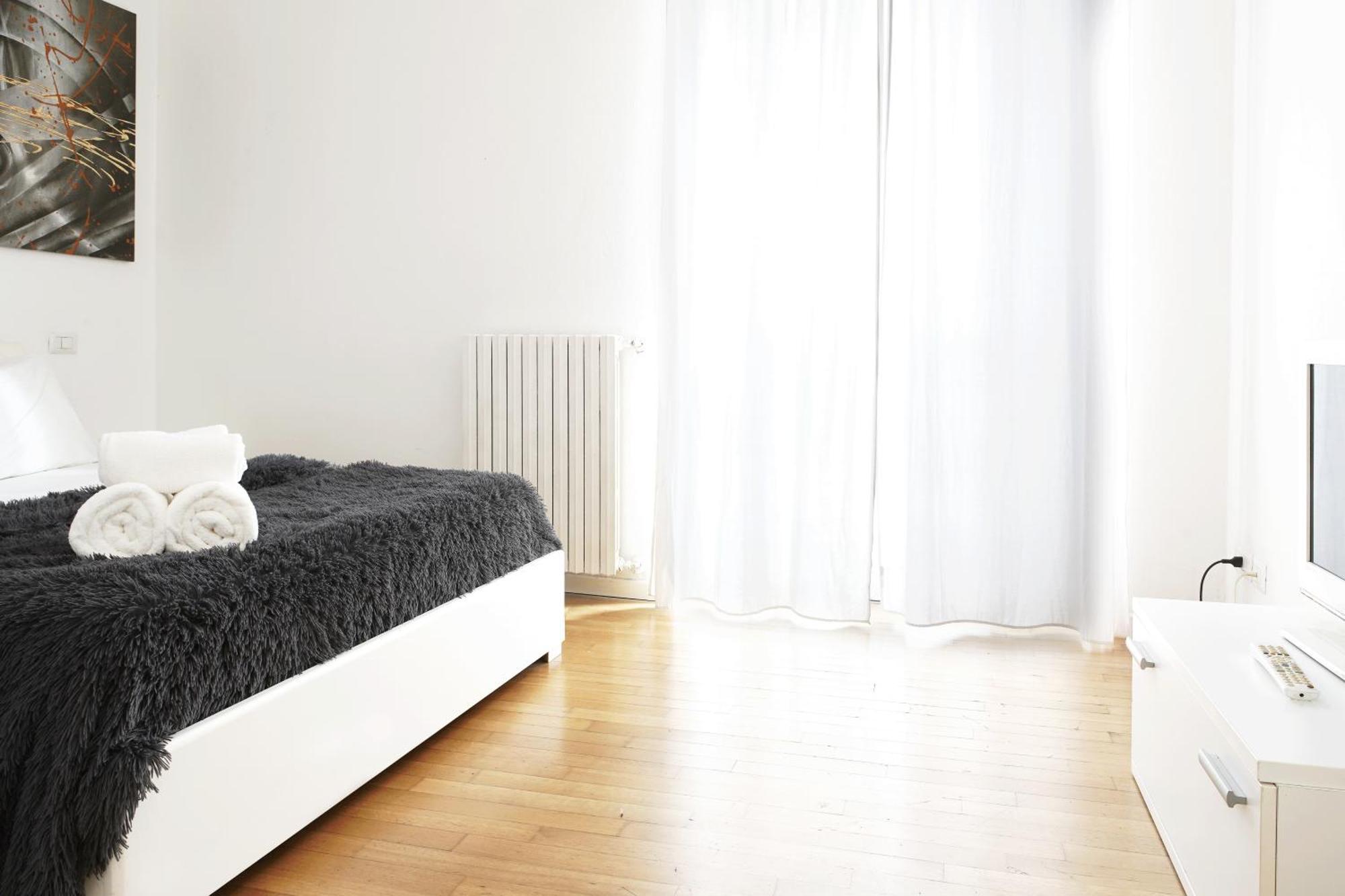Apartment Bilocale Zona 200metri Da Stazione *