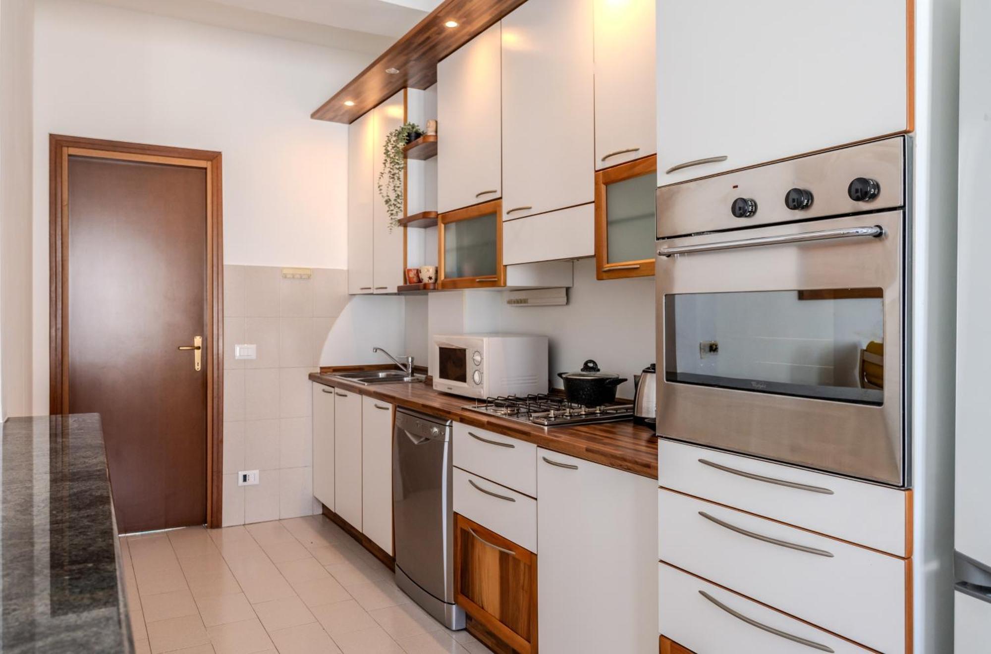 Stylish & Cozy Loft Near Life - Metro 50m Apartment Mailand