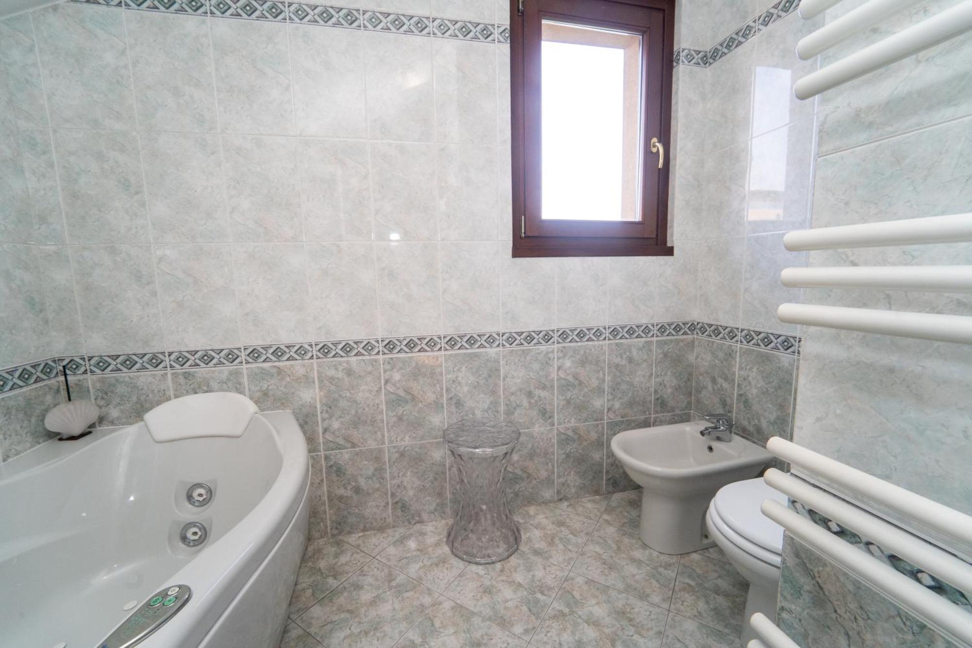 Penthouse Isola, A Few Steps From Offices Cortina 26 * Milan