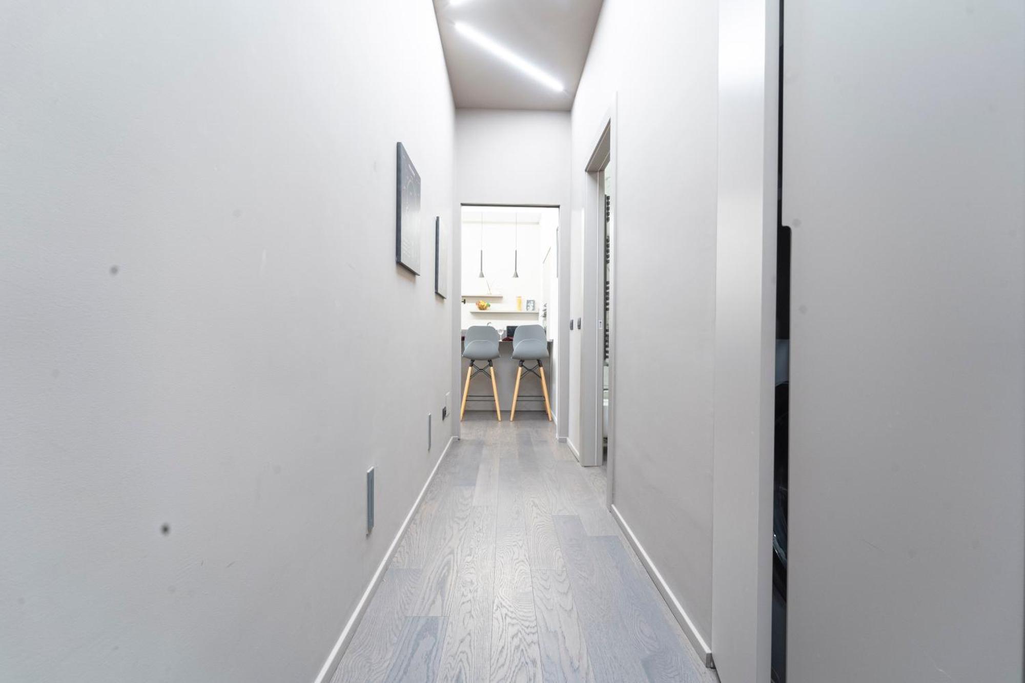 Designed In Center Gae Aulenti Area With Ac, Wifi And Subway Airport Connected Steps From Station Milão