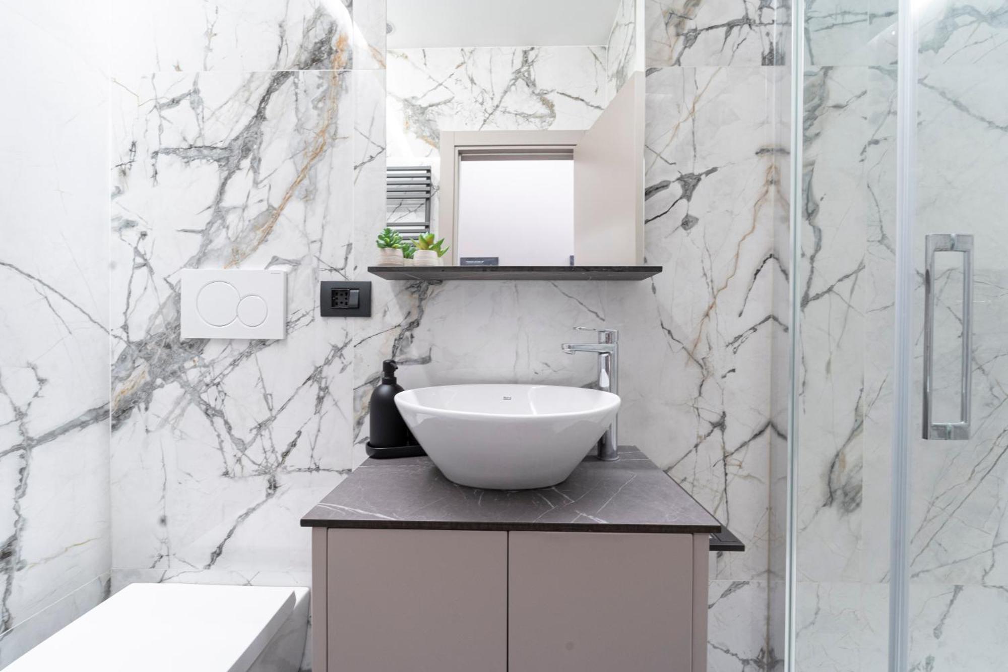 Apartamento Designed In Center Gae Aulenti Area With Ac, Wifi And Subway Airport Connected Steps From Station *