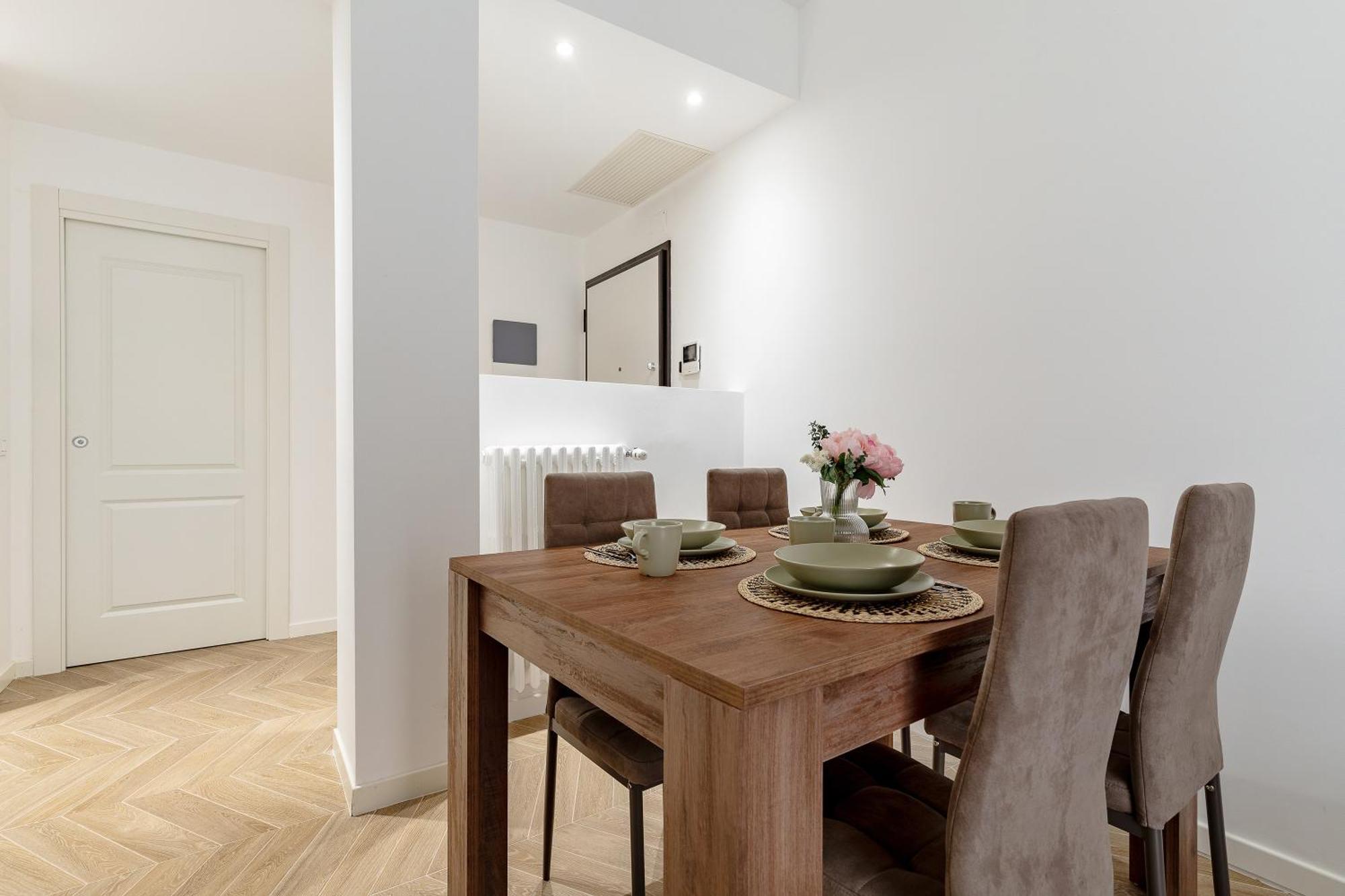 Apartment Porta Romana Nuovo Trilocale Wifi E Ac