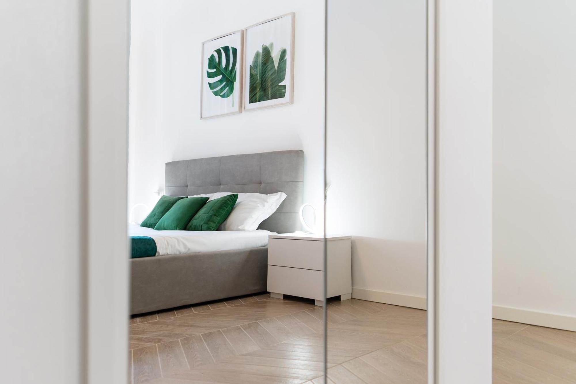 Porta Romana Nuovo Trilocale Wifi E Ac Apartment