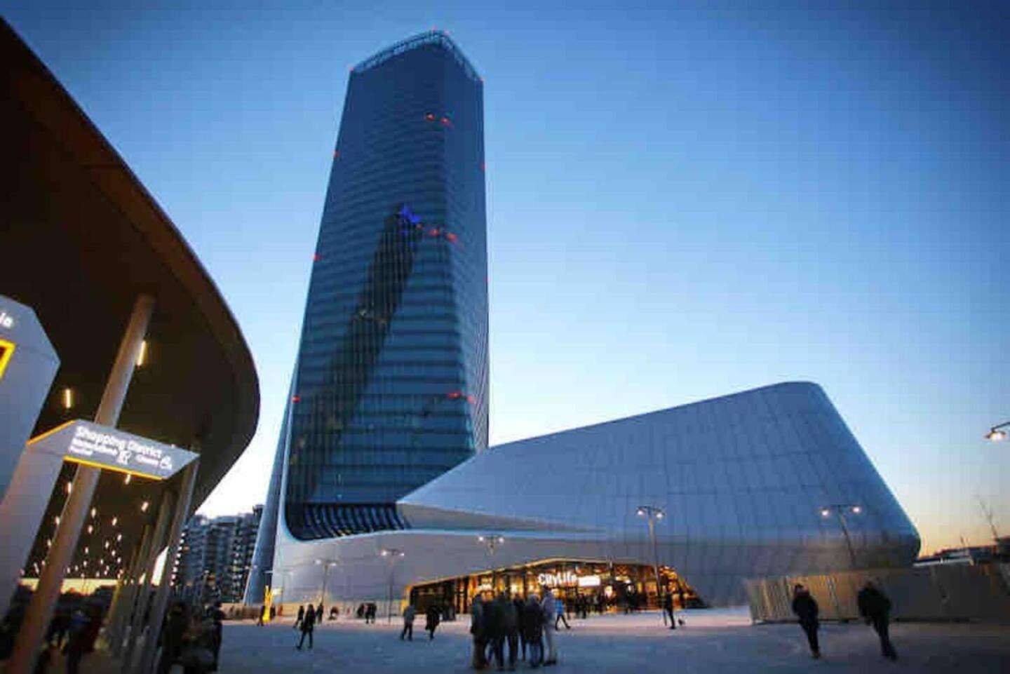 Under The Stars, Life Milano, Corso Sempione * Mailand