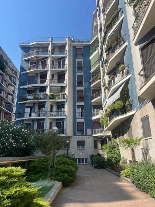 Savona Discrit Cozy Apartment Mailand