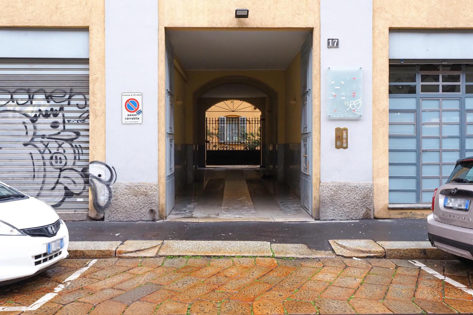 Design Navigli Mm S Agostino Mailand