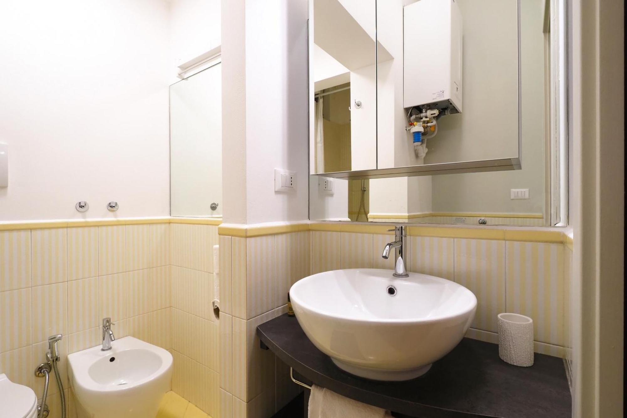 Design Navigli Mm S Agostino Mailand