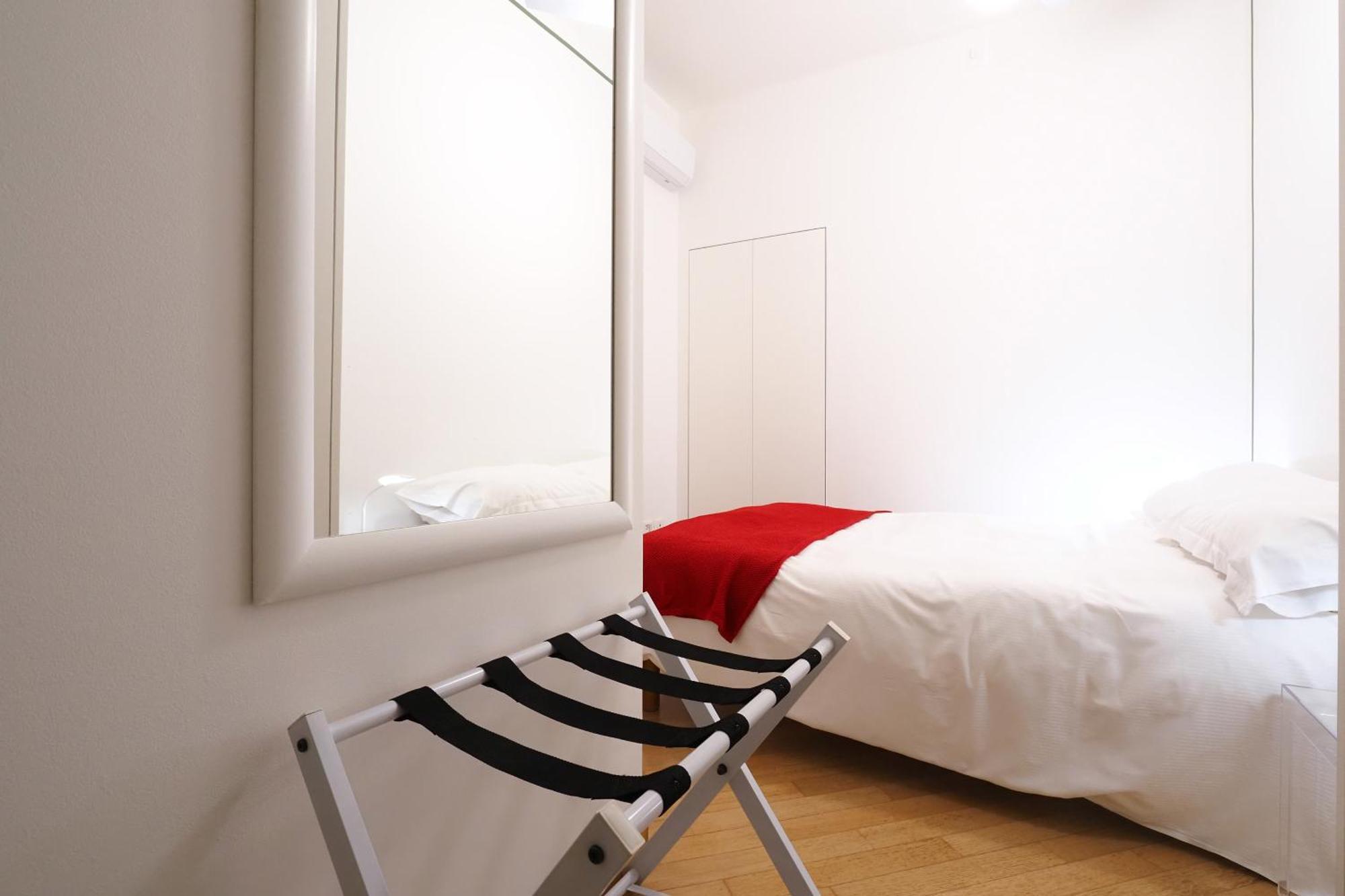 Design Navigli Mm S Agostino * Mailand
