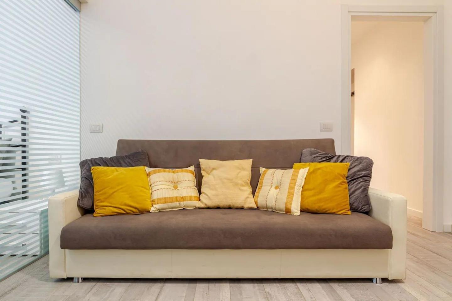 Apartment Elegance - - Via Spartaco