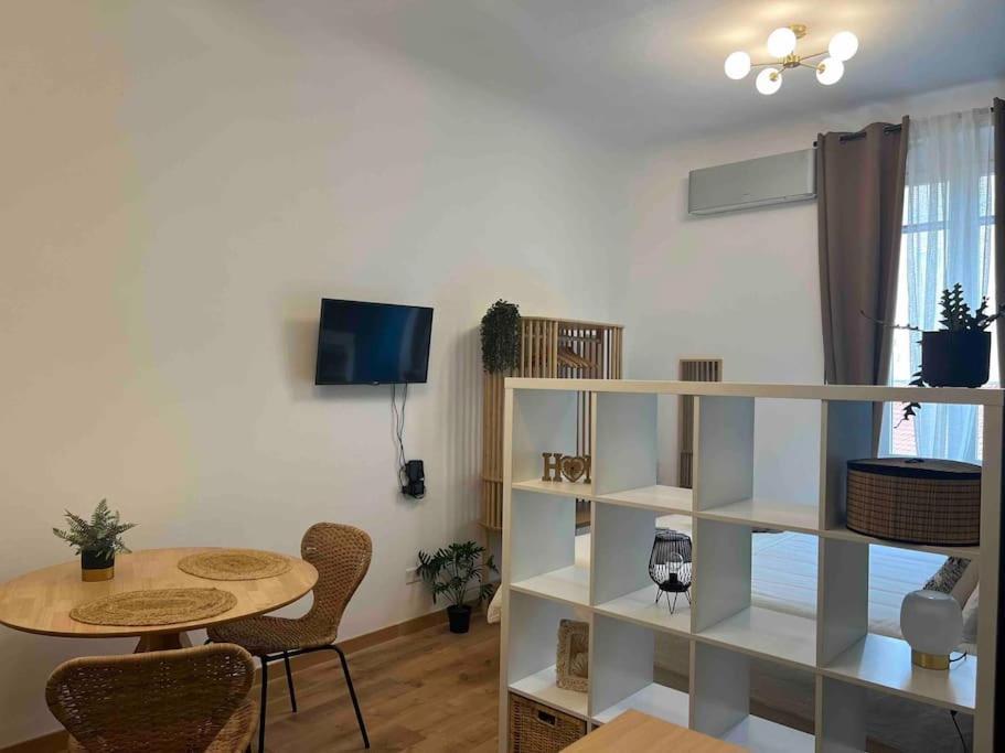 Apartamento La Regina Delle Locazioni Ai Navigli Milão