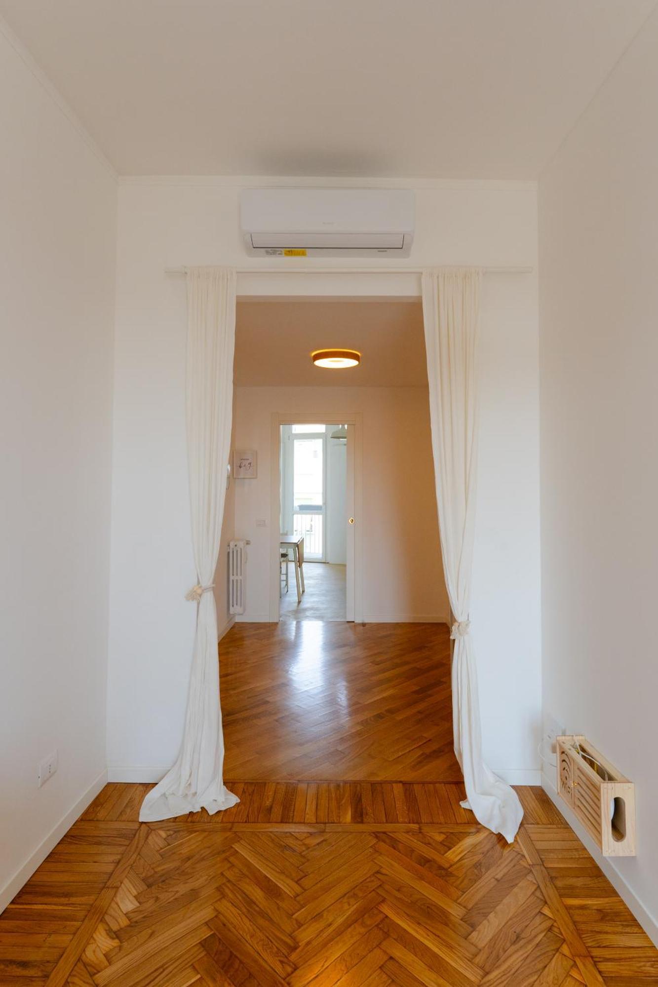 Casa Soperga, Corso Buenos Aires, Loreto, Apartment Mailand