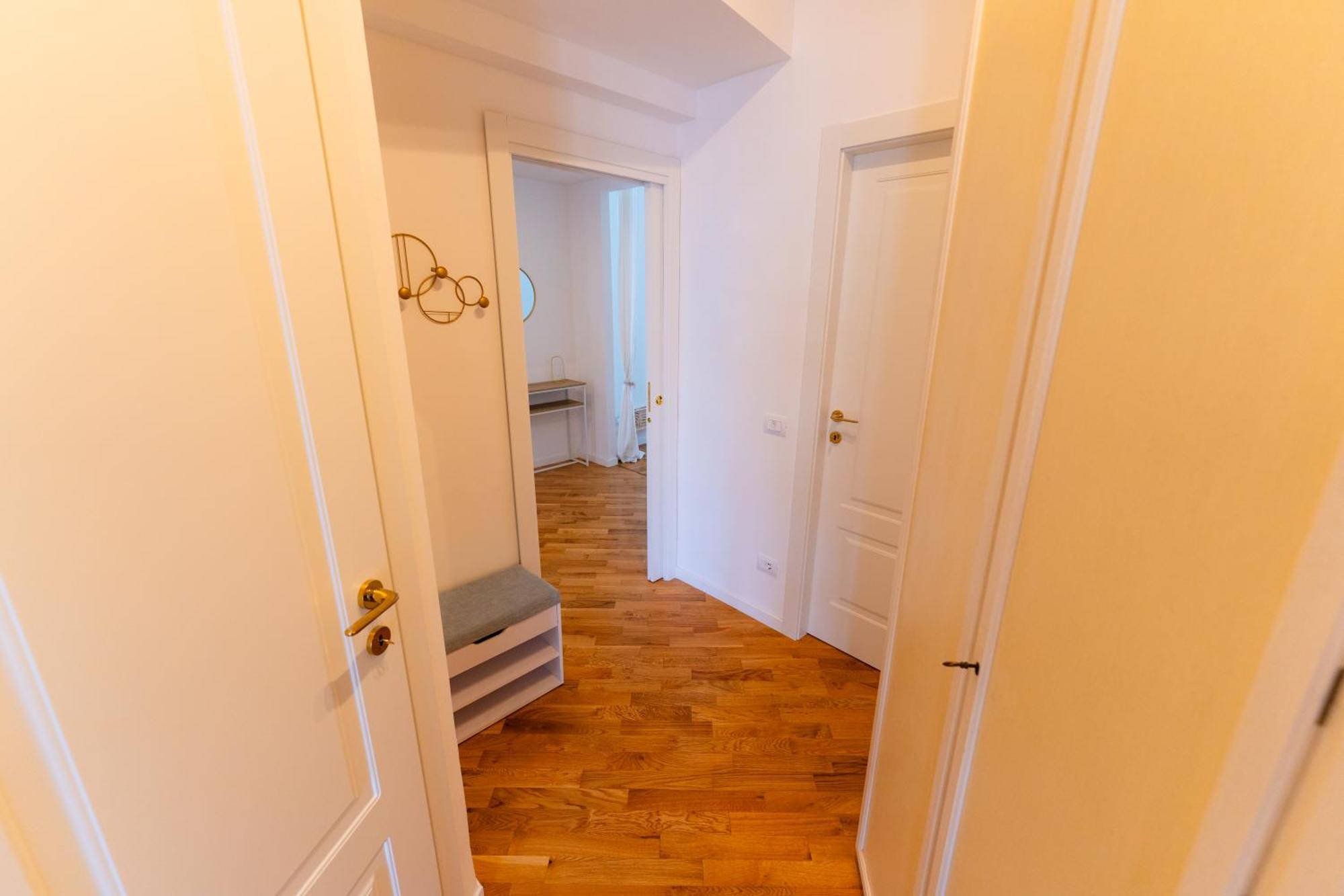 Casa Soperga, Corso Buenos Aires, Loreto, Apartment Mailand