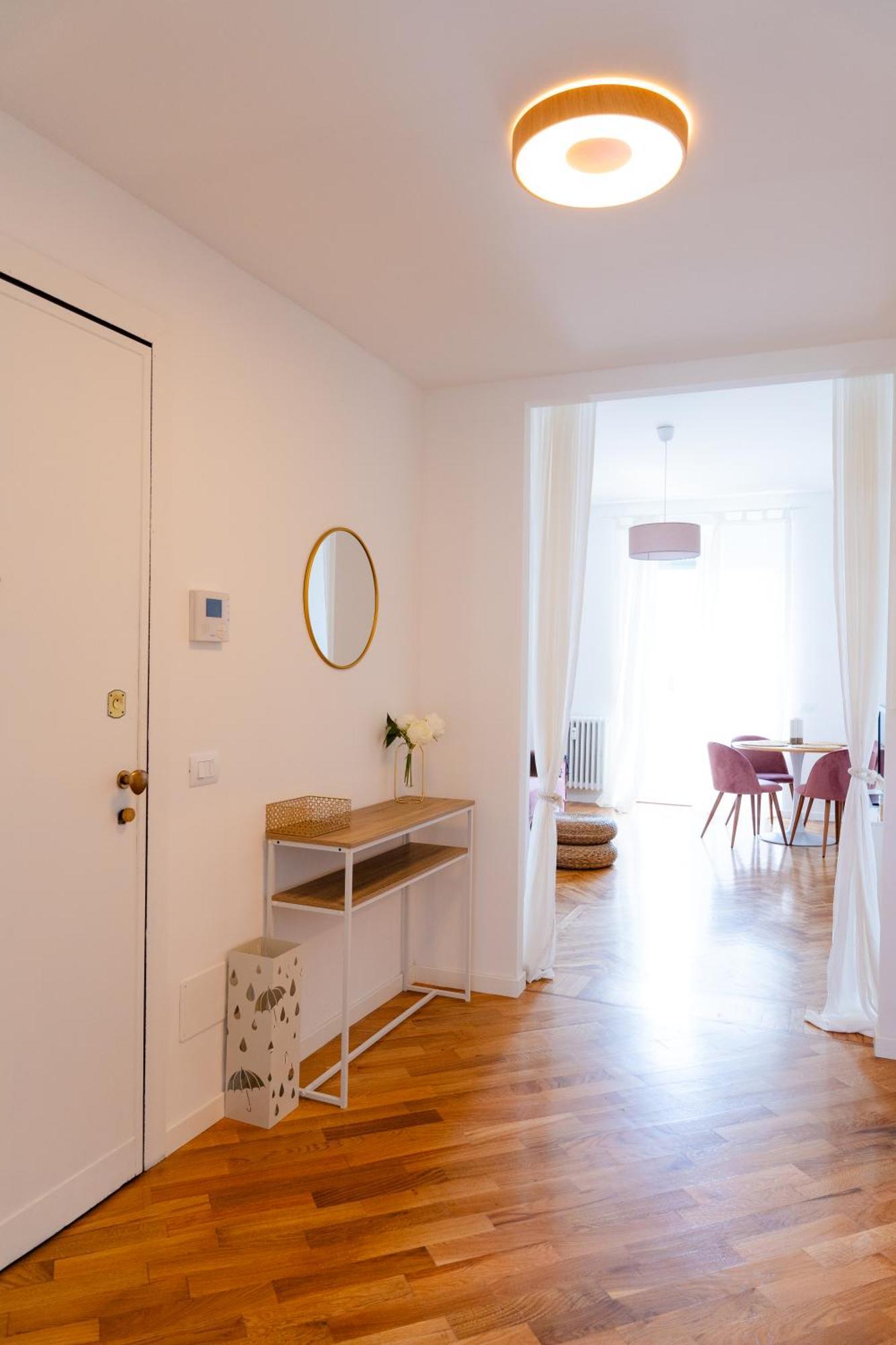 Casa Soperga, Corso Buenos Aires, Loreto, Apartment Mailand
