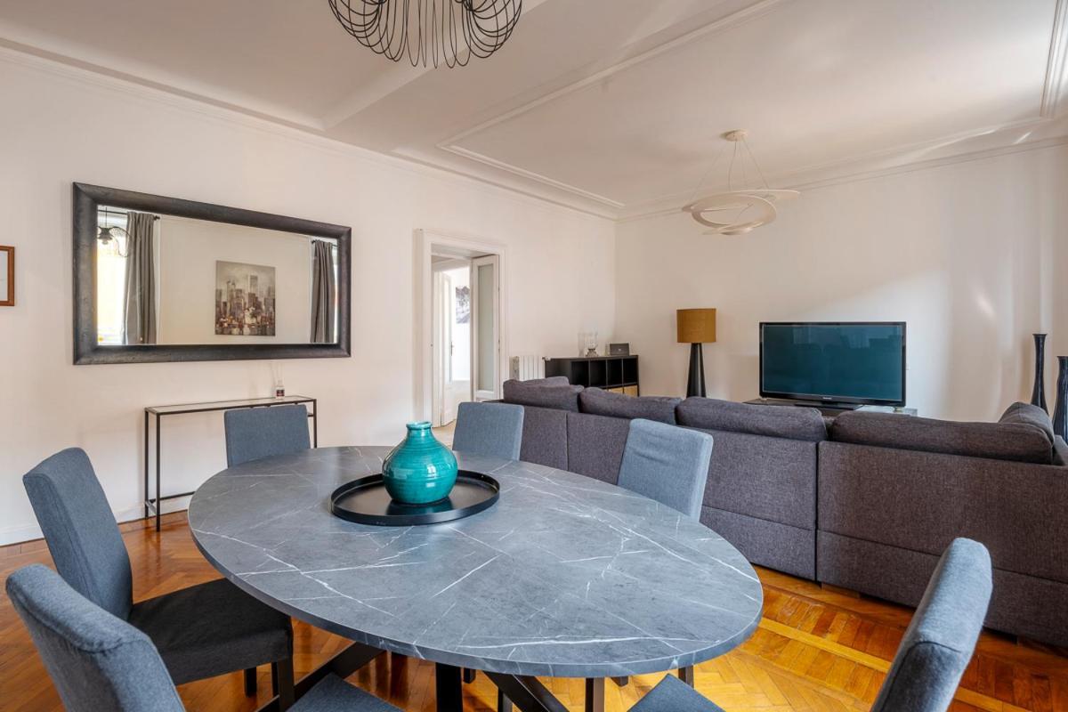 Exclusive 3 Bedrooms In Brera * Milão