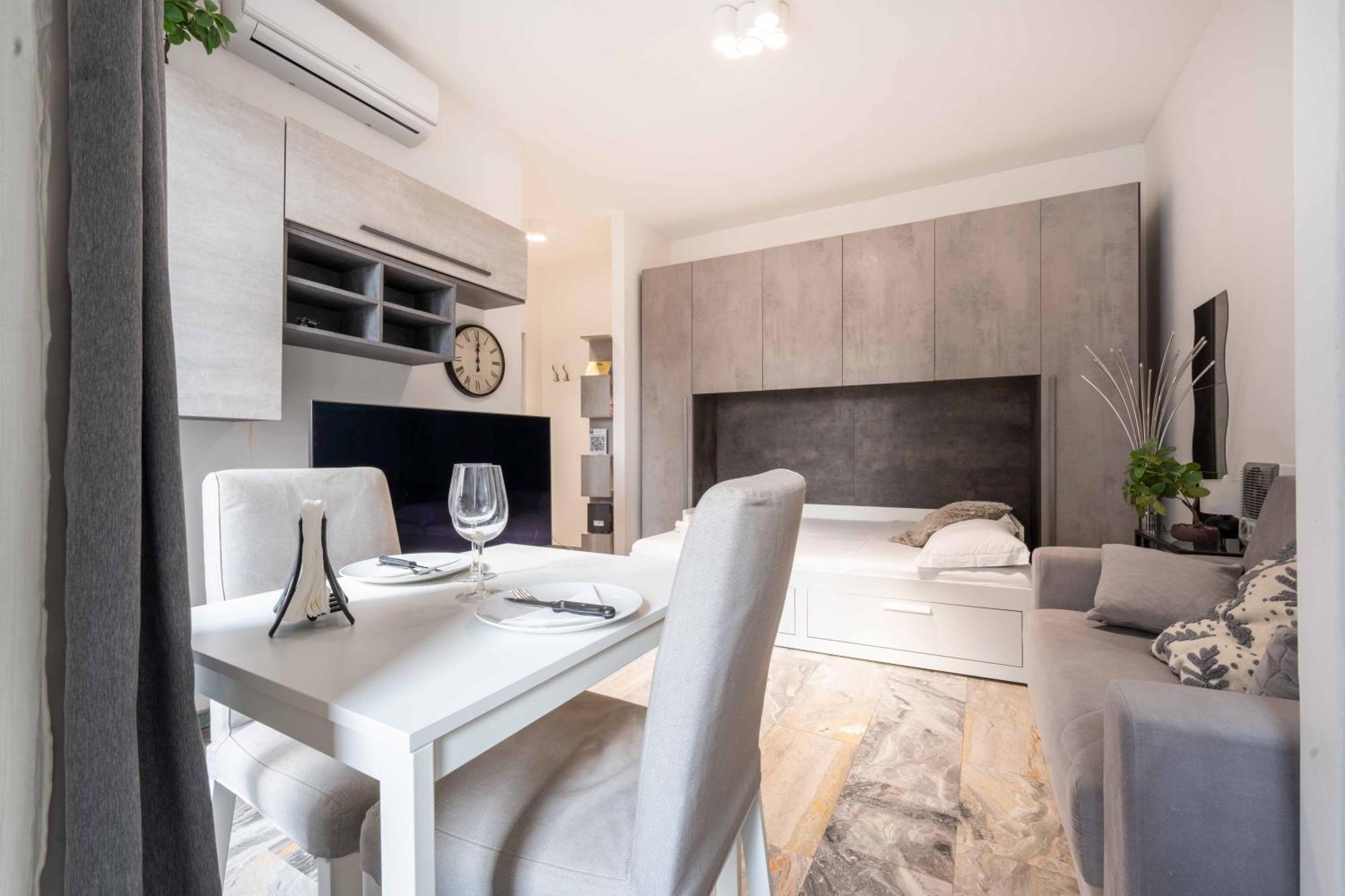 Apartment 12 Centro Parking Free Mailand