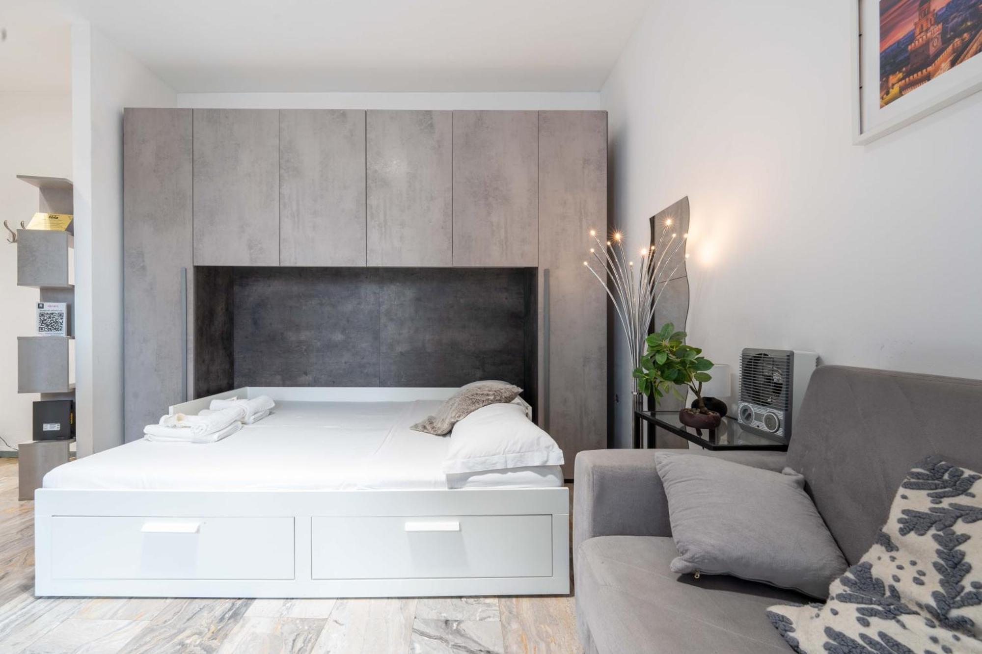 Apartment 12 Centro Parking Free Mailand