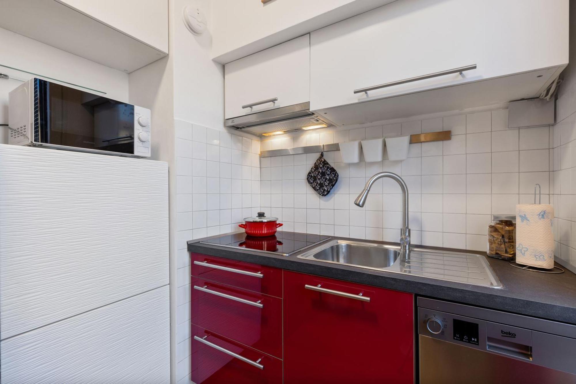Life Elegant Penthouse With Terrace, Wi-fi Netflix, Subway Apartamento Milão