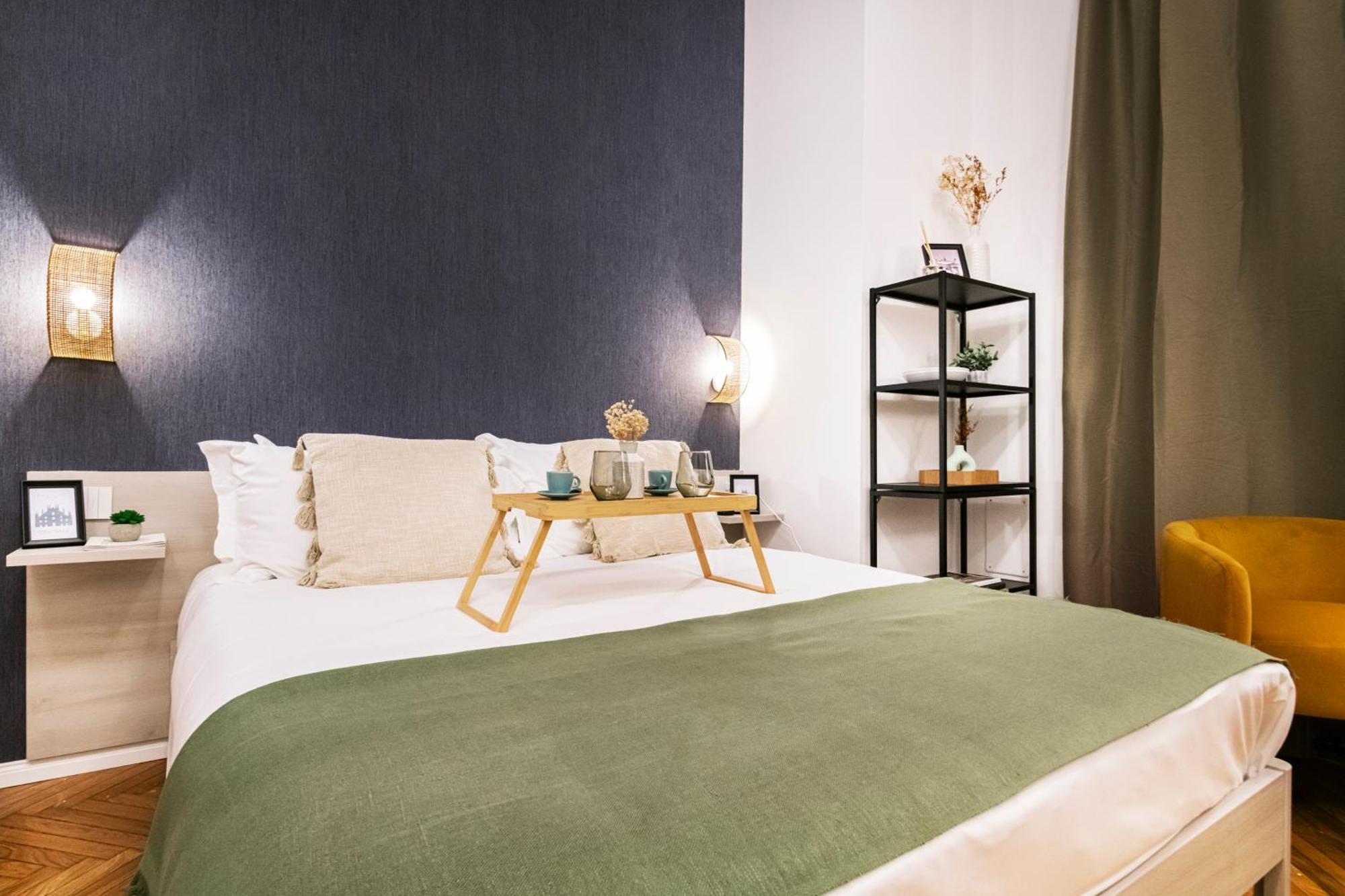 Easylife - In * Milan
