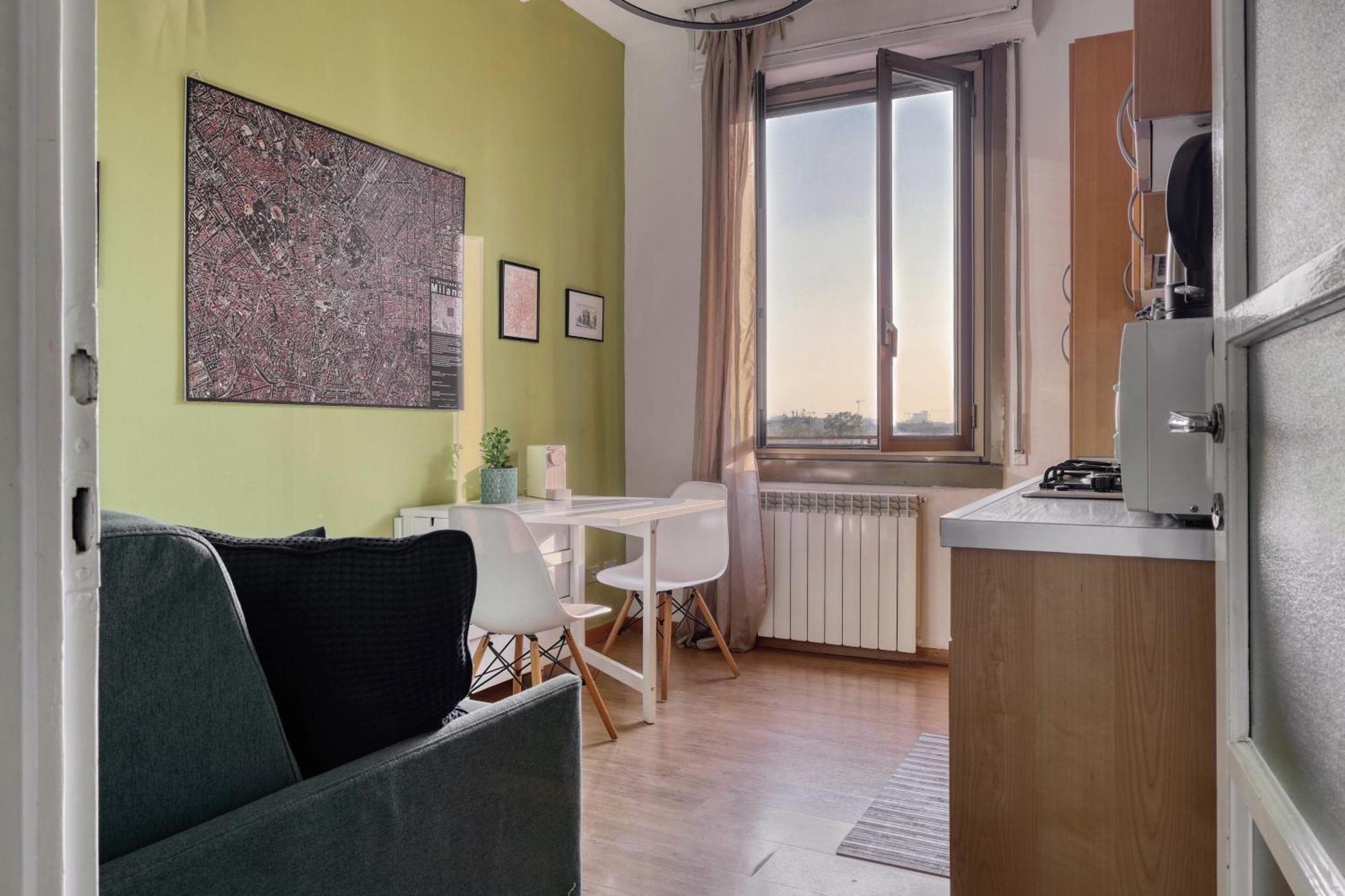 View, Elegant In Milan's Rooftops Mailand