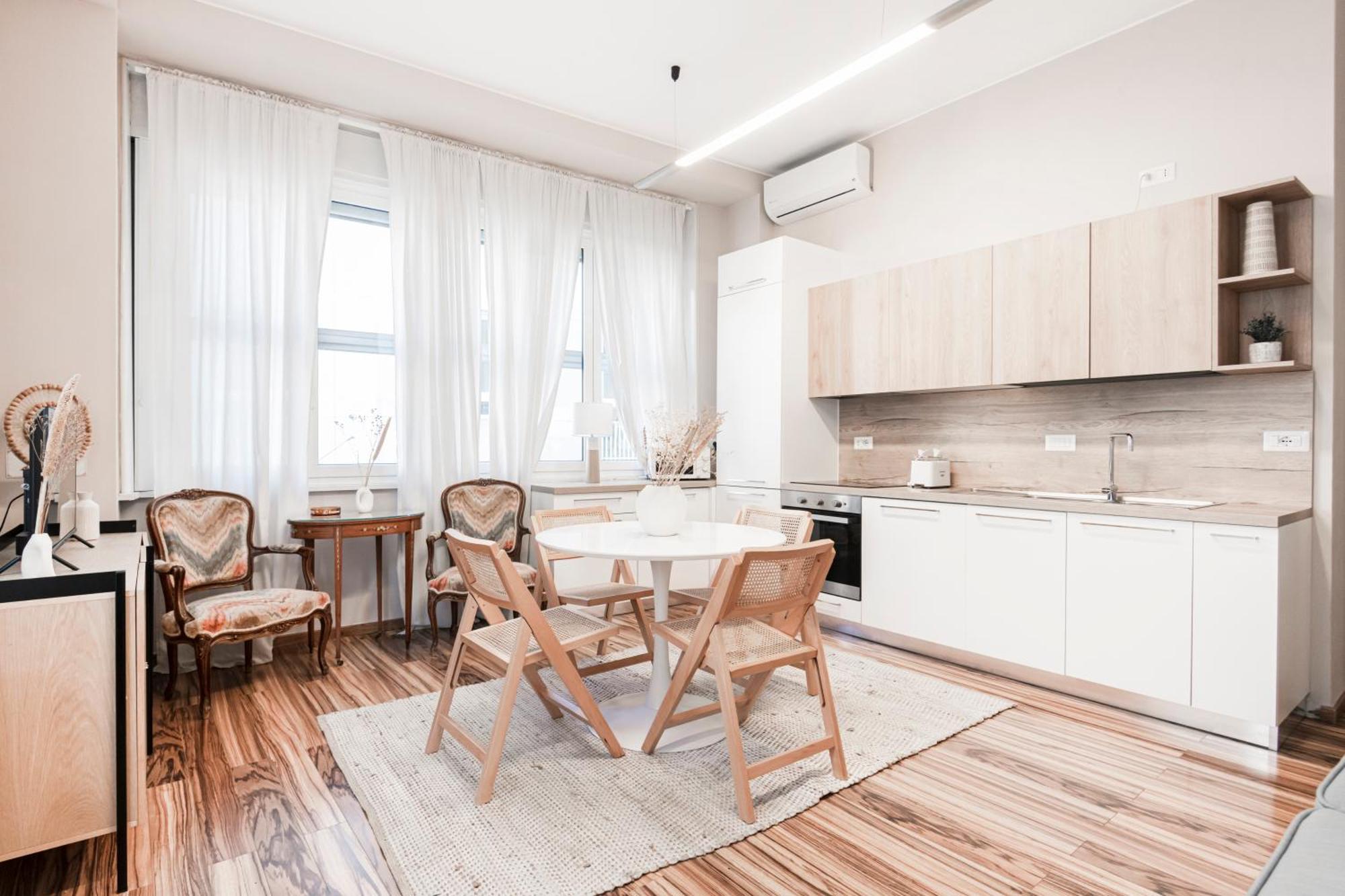 Easylife - Elegant 3 Mins From Duomo Apartment Mailand