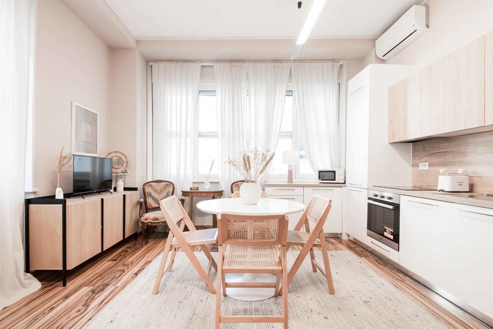Apartment Easylife - Elegant 3 Mins From Duomo *