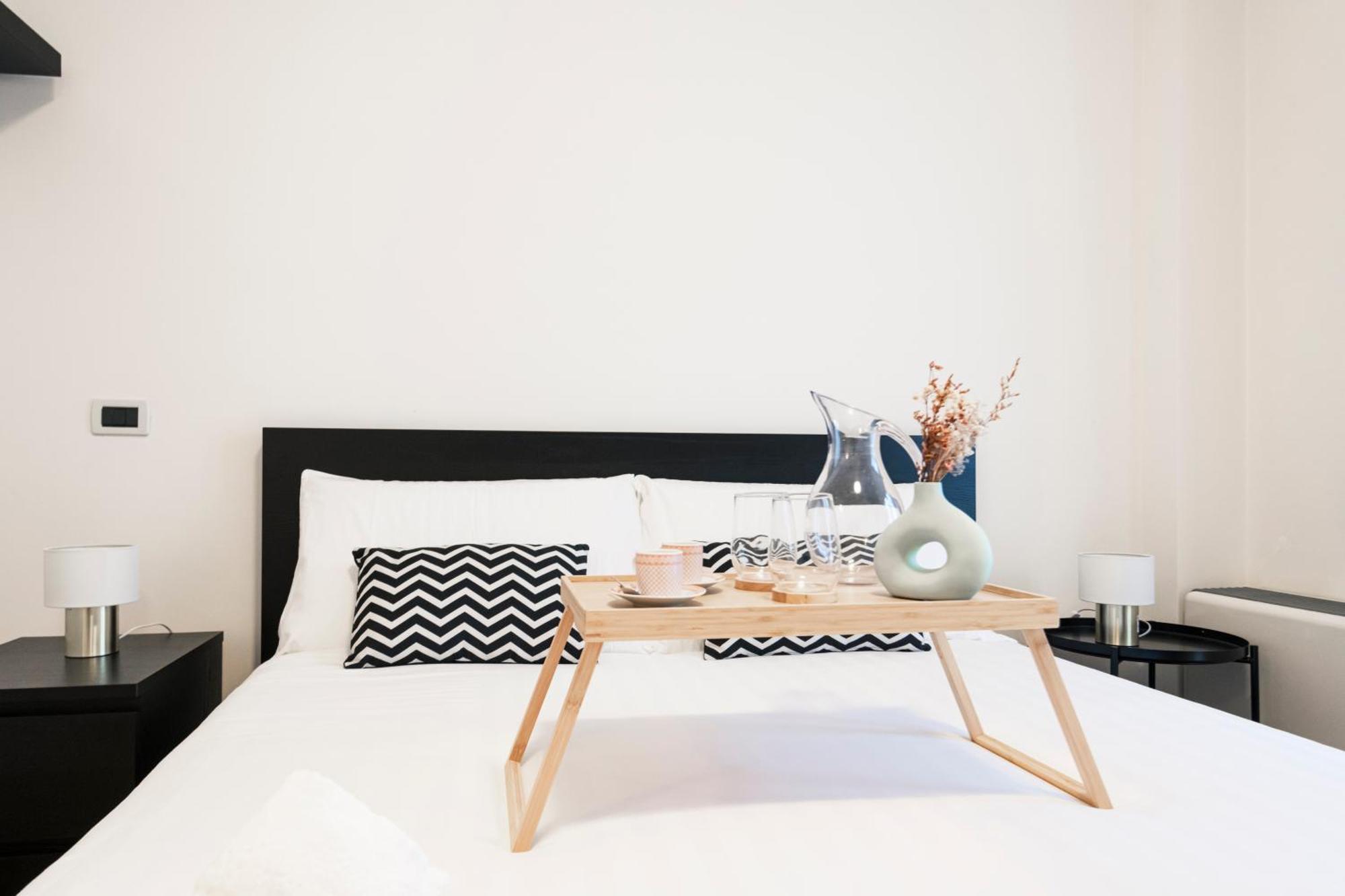 Easylife - Pearl With Balcony On Ticinese District Apartment Milan