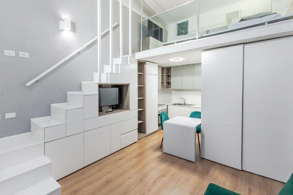 Elegante Pied-a-terre Stile & Comodita A Apartment