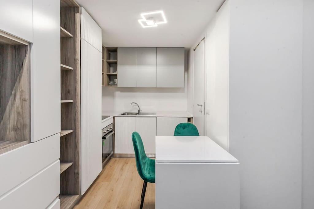 Elegante Pied-a-terre Stile & Comodita A Apartment