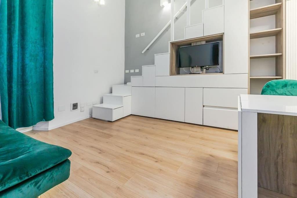 Apartment Elegante Pied-a-terre Stile & Comodita A