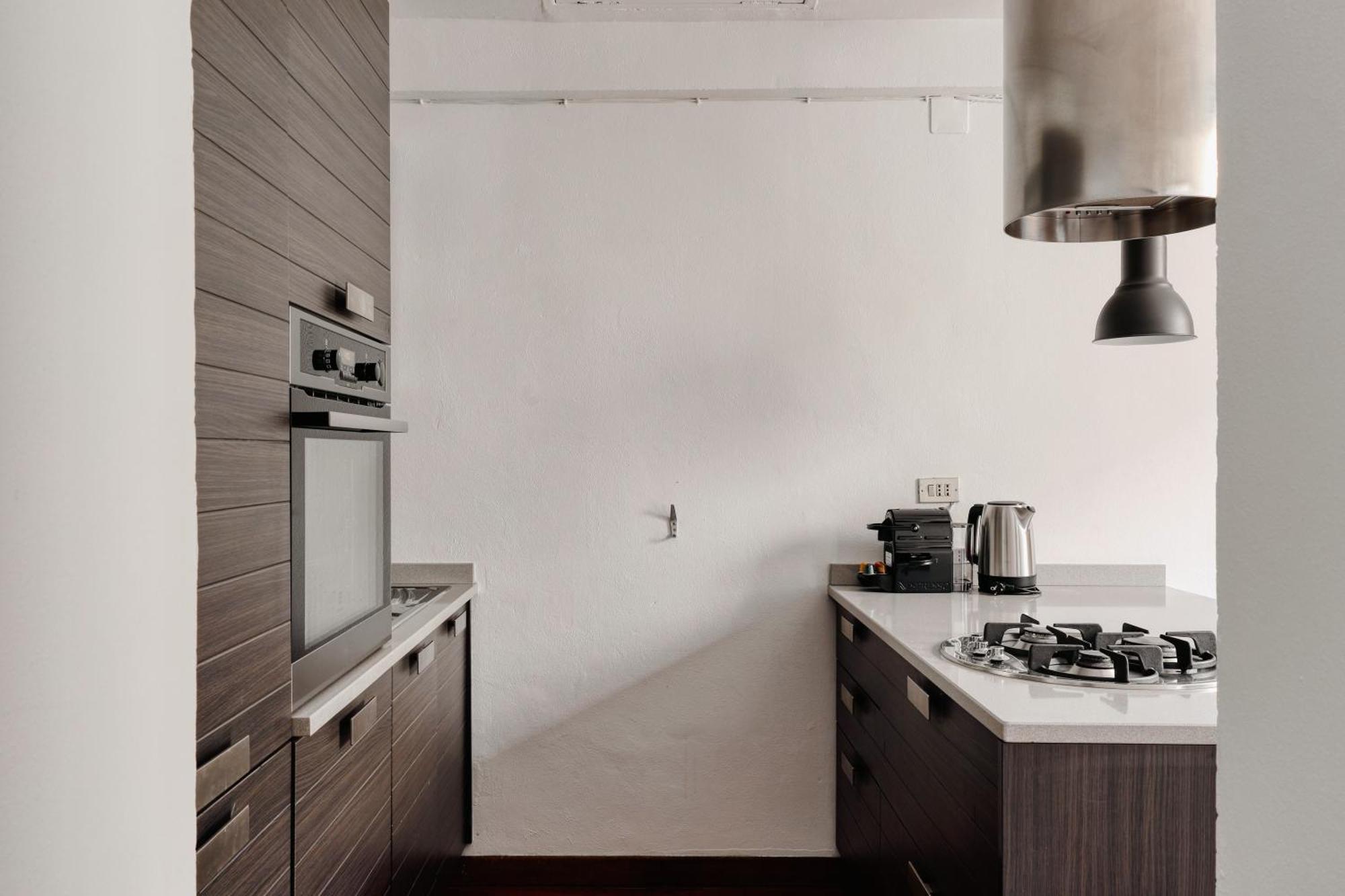 Just Urban - Spacious With Terrace - Porta Venezia Apartment *