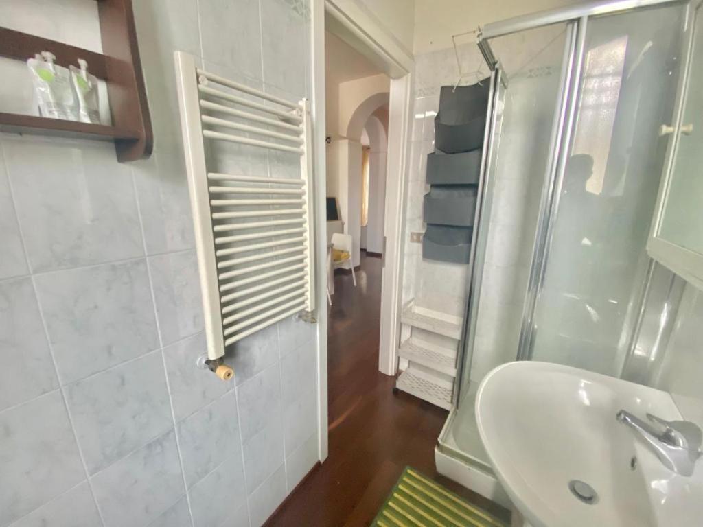 Apartamento Grazioso Nel Cuore Del Tran Tran Di Milano, Perfetto Per Amici E Famiglie, Vicino A Metropolitana *