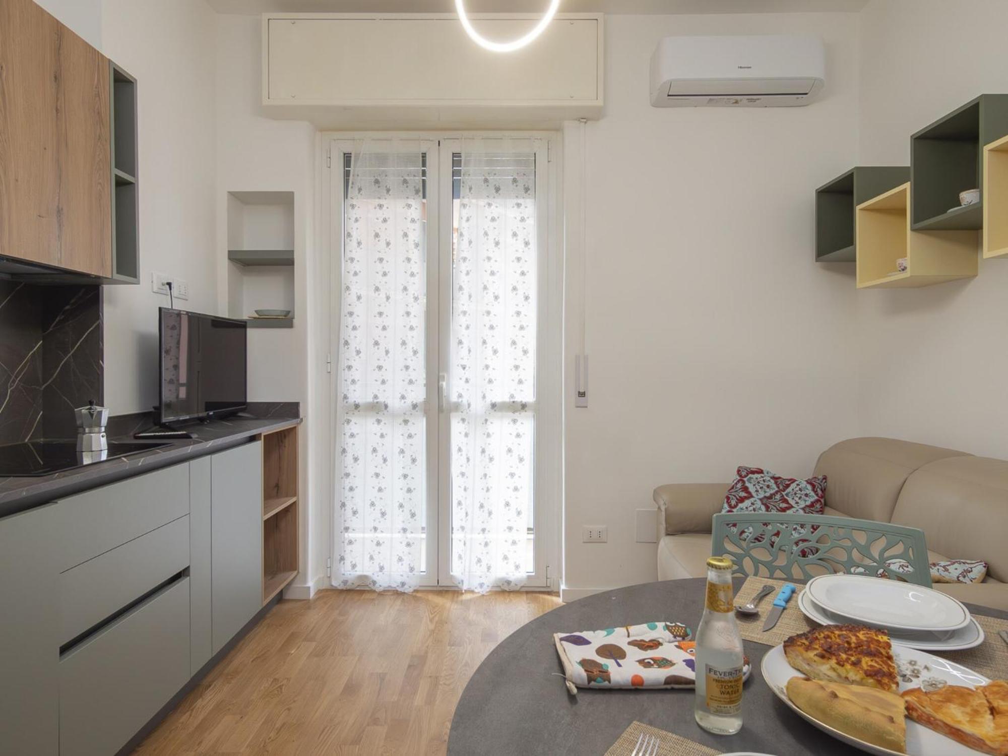 Centro Varanini 26 *