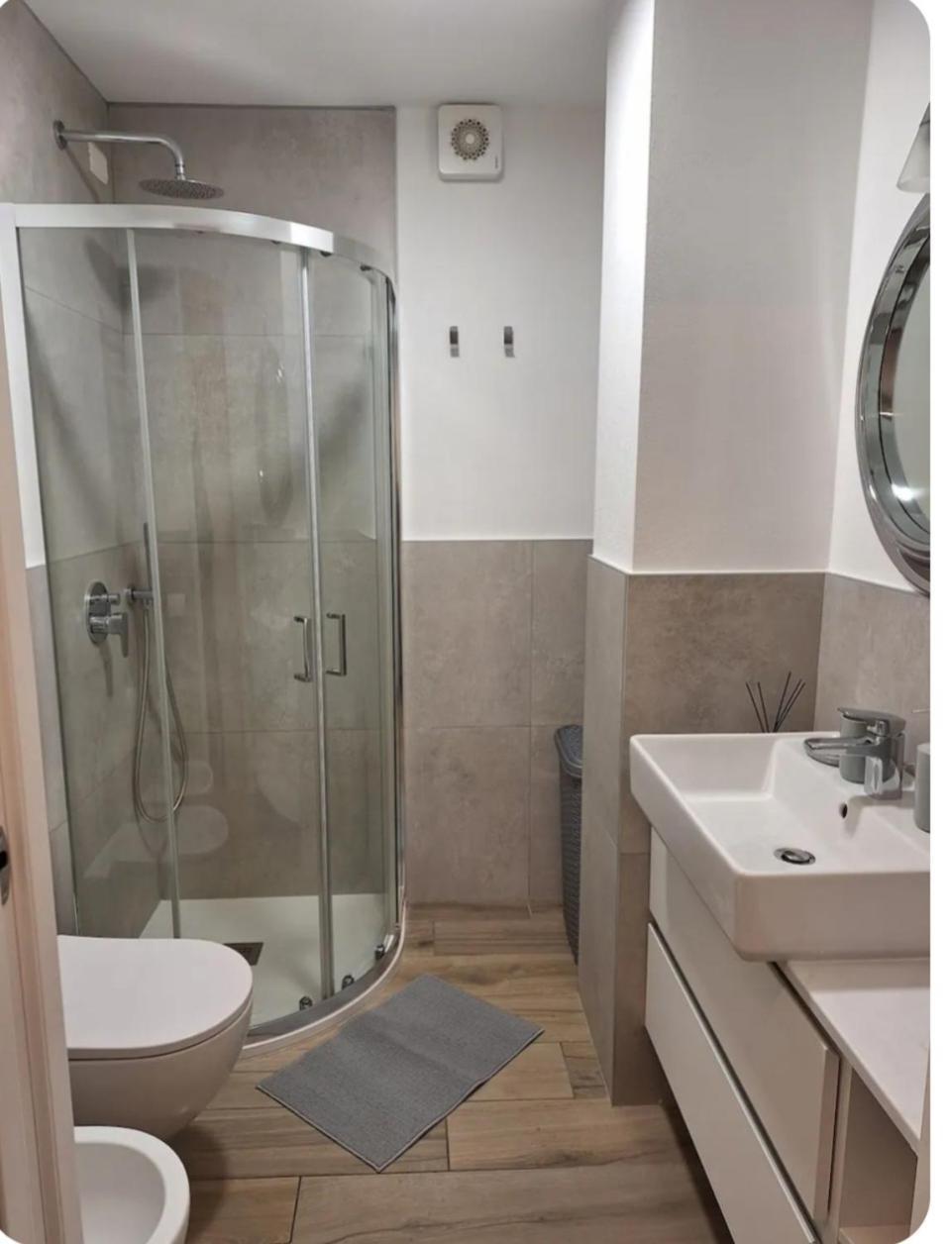 Palmanova Bilocale In Affitto Breve Apartment Mailand